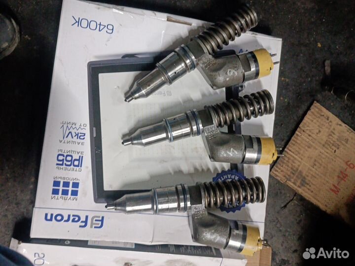 Форсунка injector caterpillar двигателей: CAT С15