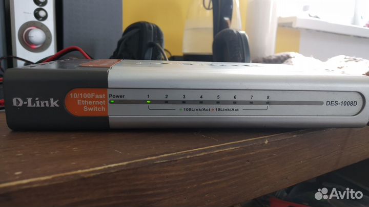 Коммутатор D-Link DES-1008D