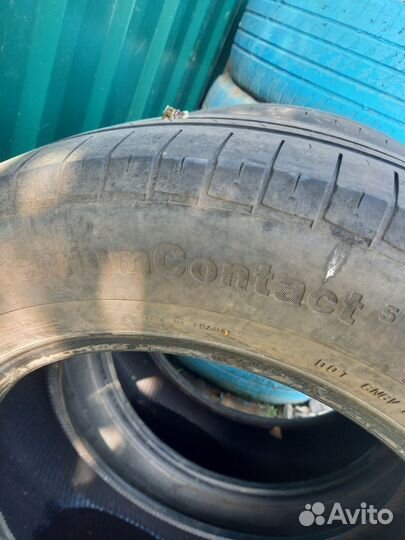 Continental ContiPremiumContact 5 215/65 R16