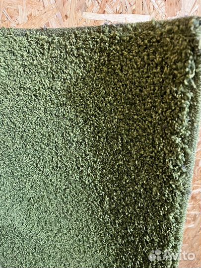 Ковер зеленый