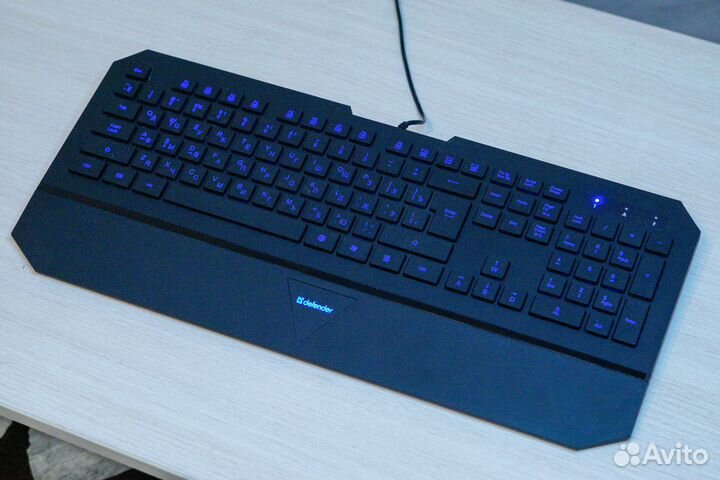 Низкопрофильная клавиатура Defender Oscar SM-660L