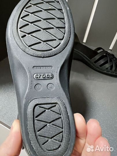 Сандалии crocs w4