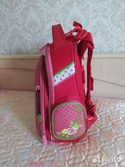 Портфель формованный Hummingbird