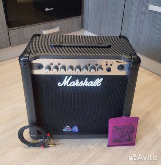 Marshall Mg15CFX c Эффектами (Комбоусилитель)