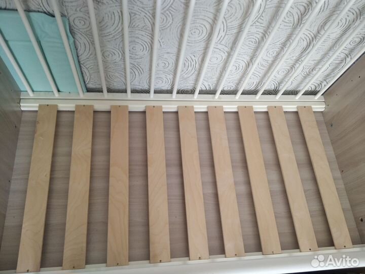 Детская кроватка трансформер с маятником