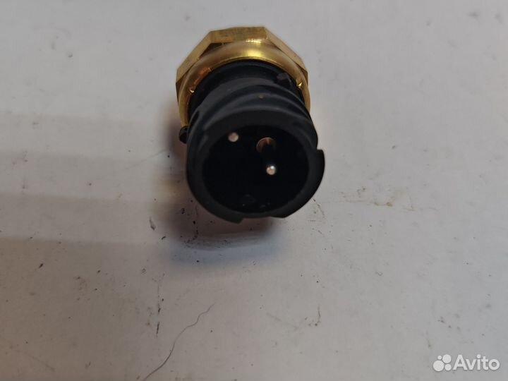 Датчик камаз включения фонаря заднего хода