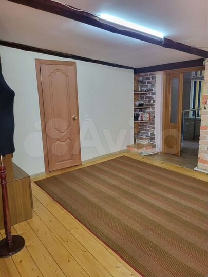 3-к. квартира, 110 м², 2/2 эт.