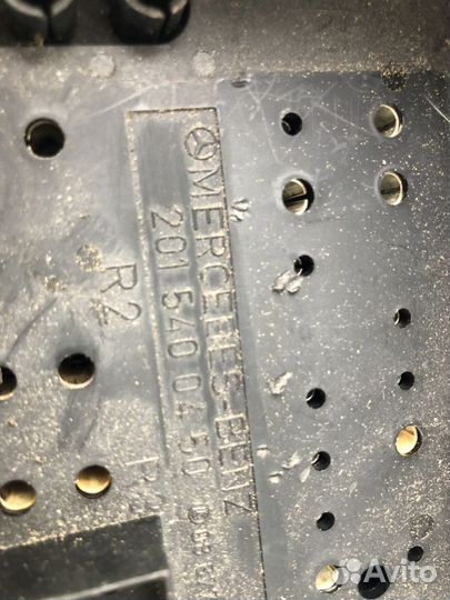 Mercedes 190 W201 Блок предохранителей