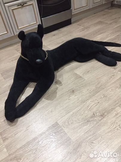 Большая плюшевая собака-дог