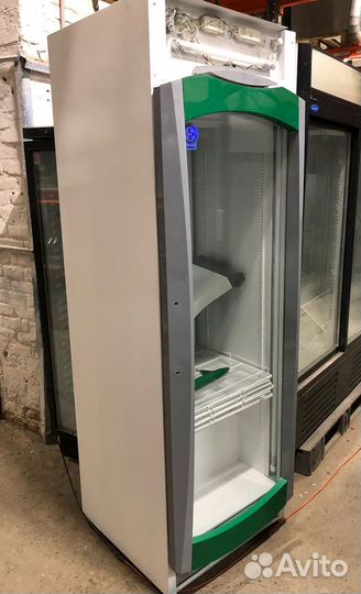 Холодильный шкаф
