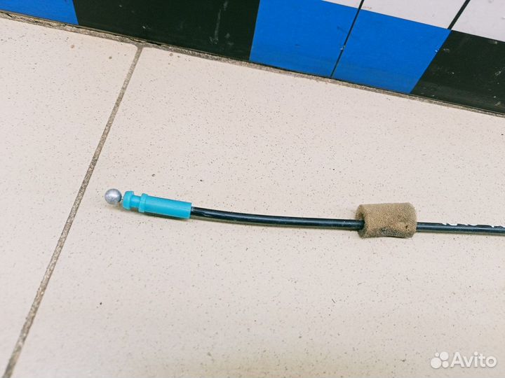 Трос открывания задней двери RAV 4 2013