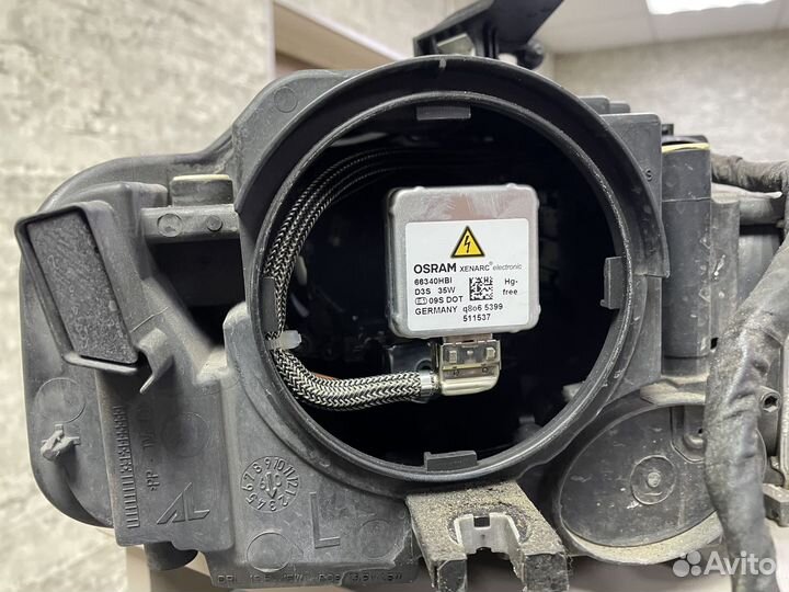 Фарар левая ксенон Ауди А4 Б8