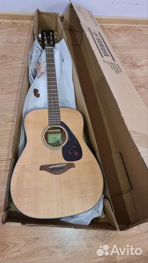 Акустическая гитара Yamaha fg800 m