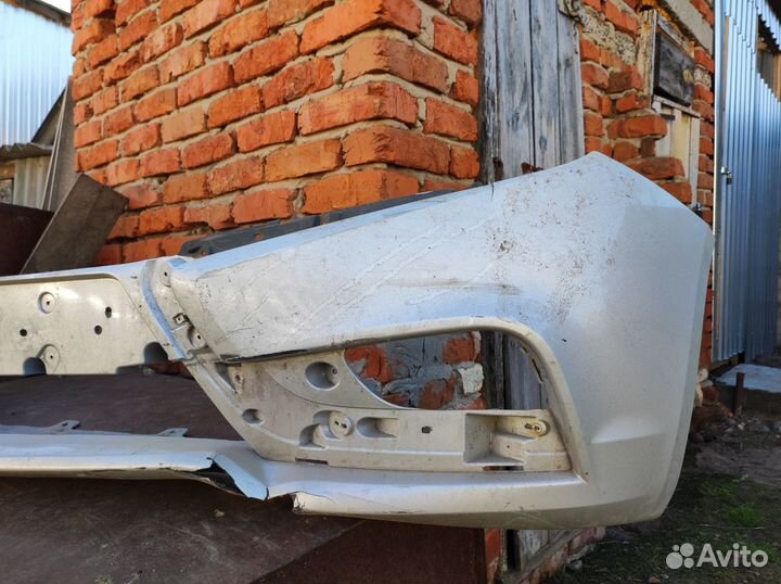 Передний бампер LADA Vesta