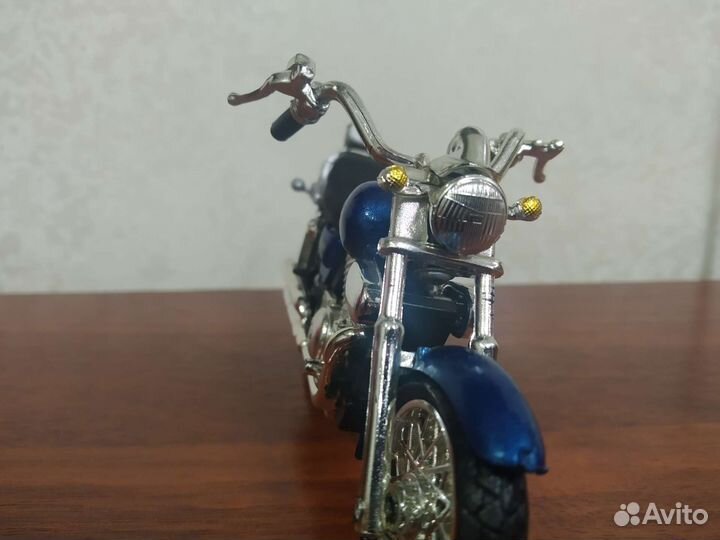 Модель мотоцикла Кавасаки вулкан 1:18