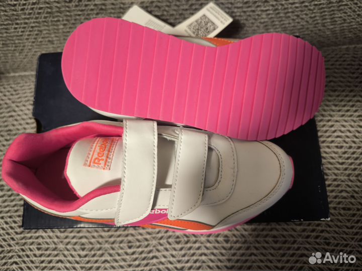 Новые кроссовки Reebok