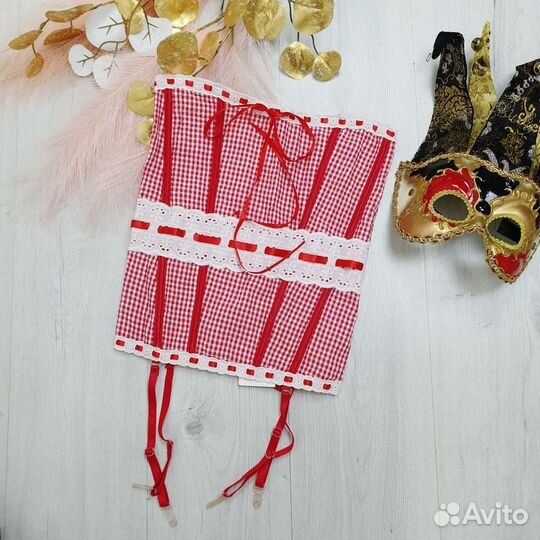 Красный корсет с подвязками (съемные)