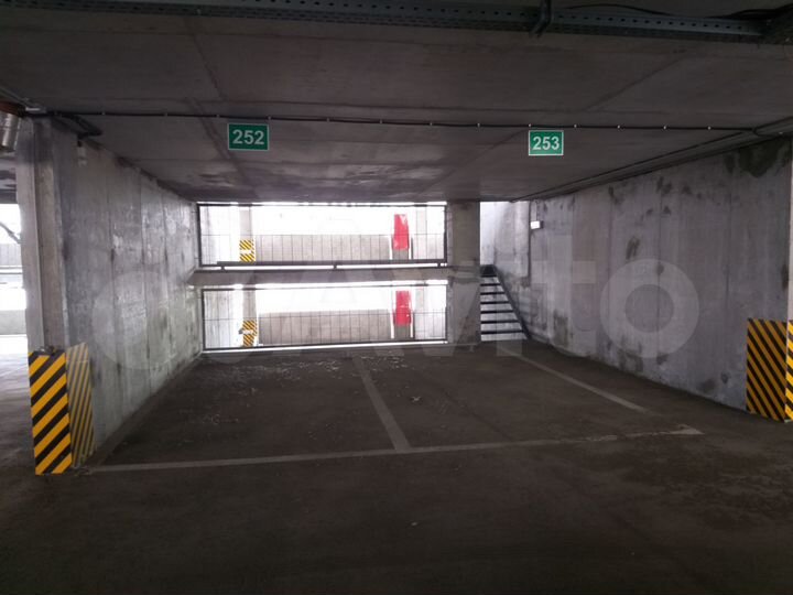 Машиноместо, 15 м²