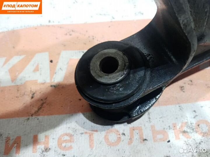Рычаг передний правый нижний Volkswagen Golf 5