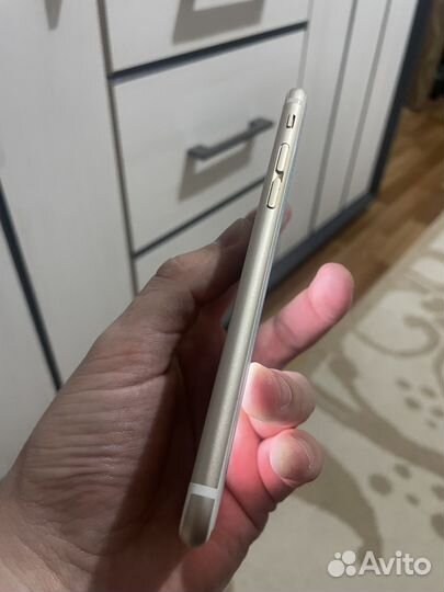 iPhone 6S, 32 ГБ