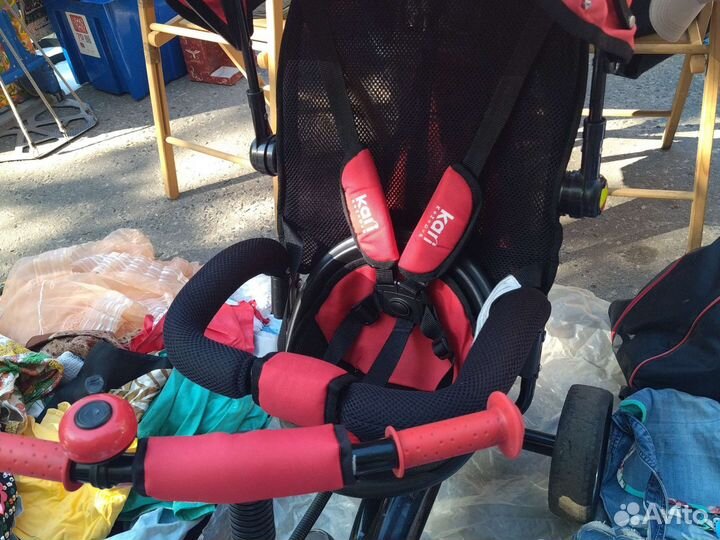 Трёхколёсный велосипед с ручкой