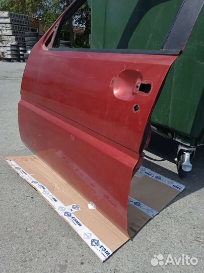 Дверь передняя левая Nissan Terrano 2 Ниссан