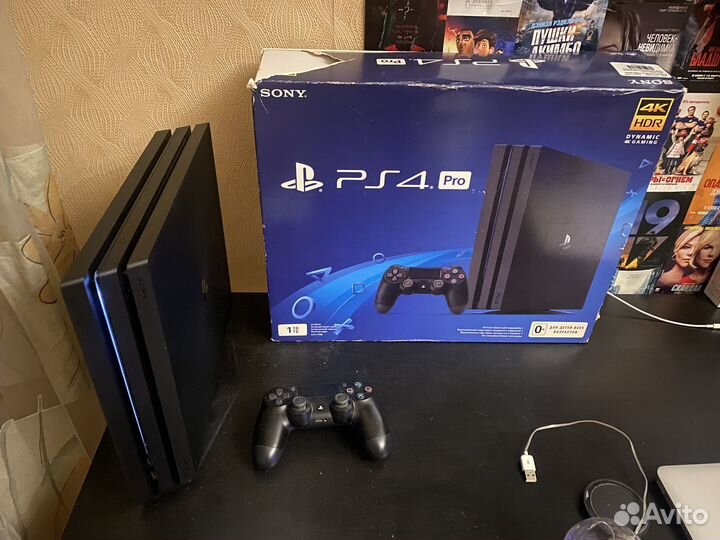 Sony Playstation 4 pro (PS 4) 1 TB