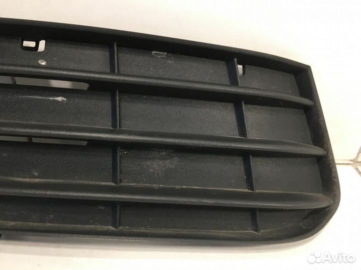 Окантовка противотуманной фары правая Audi А4 В8 8