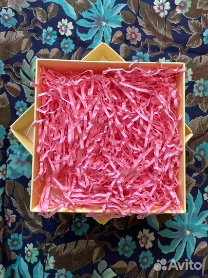 Коробка подарочная от парфюма