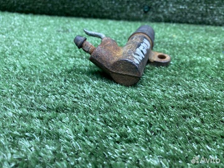 Рабочий цилиндр сцепления Kia Shuma