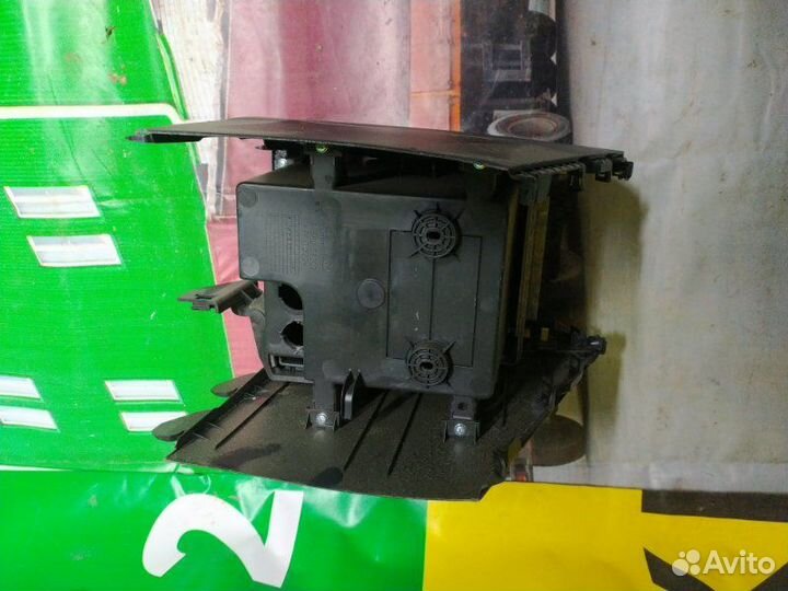 Подлокотник Hyundai Santa Fe 2020-2021