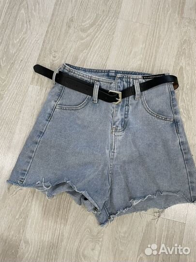 Джинсовые шорты