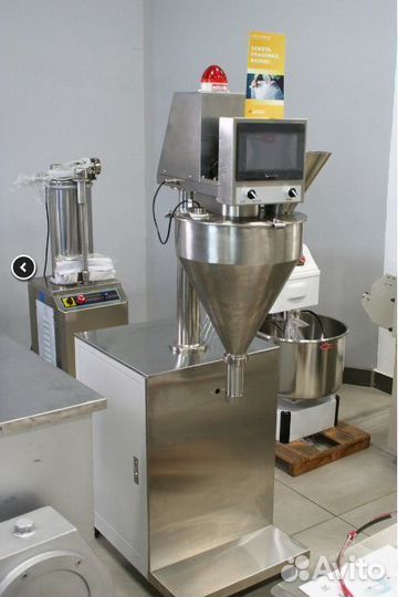 Автоматический шнековый дозатор для трудно сыпучих