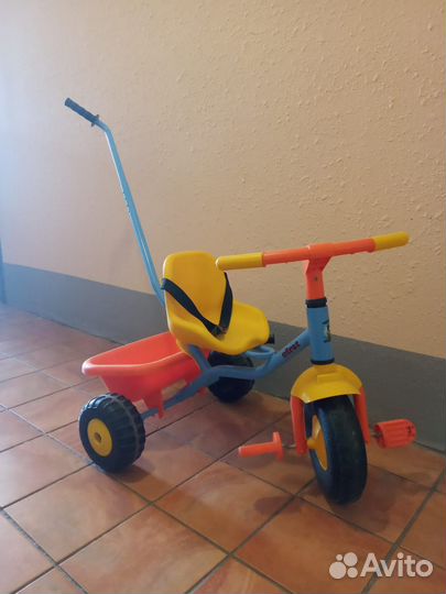 Детский трехколесный велосипед