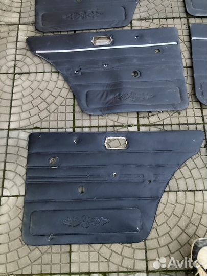 Панно в виде льва из можжевельника