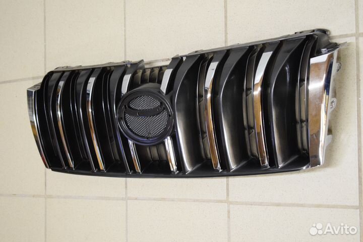 Toyota prado 150 Решетка радиатора новая