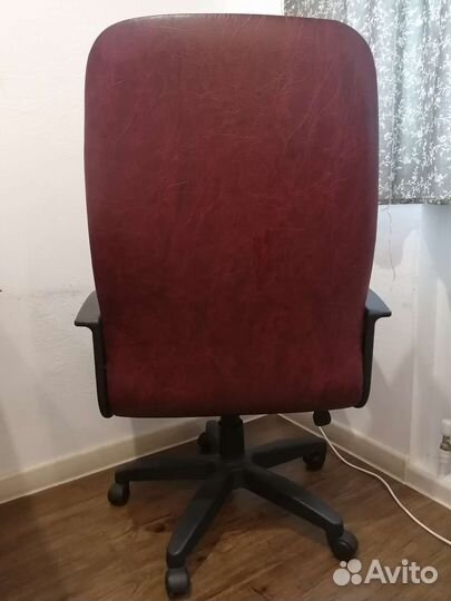 Компьютерное (офисное) кресло