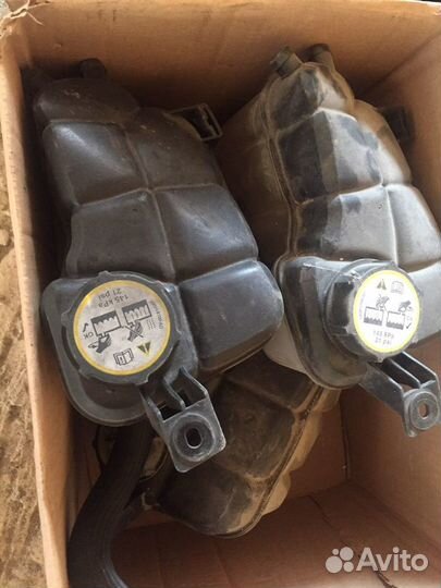 Бачок раширительный на Volvo Xc 70