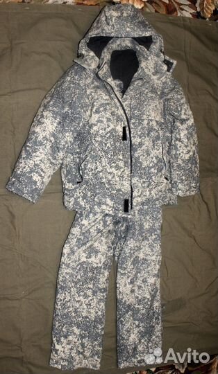 Костюм зимний для охоты или рыбалки