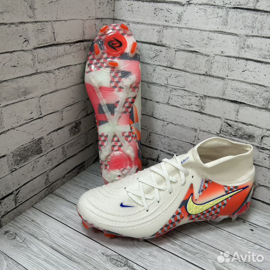 Бутсы Nike Phantom