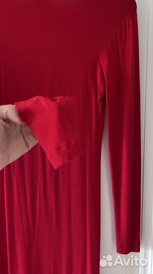 Красное платье