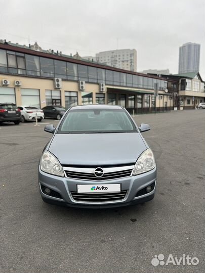 Opel Astra 1.6 МТ, 2011, 172 600 км