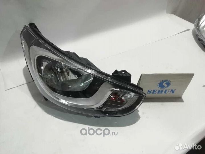 Фара правая Hyundai Solaris