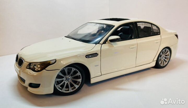 BMW M5 E60 1:18