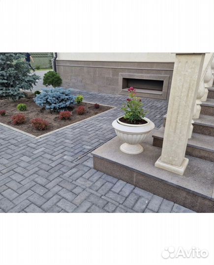 Кашпо напольное из бетона