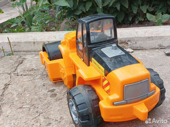 Каток дорожный игрушечный