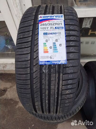 Kinforest KF550-UHP 285/35 R21 и 325/30 R21 105Y