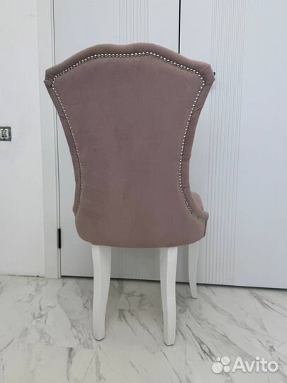 Стулья в каретной стяжке