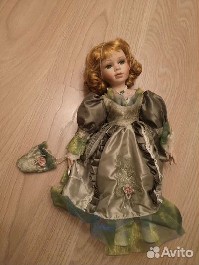 Кукла фарфоровая remeco collection