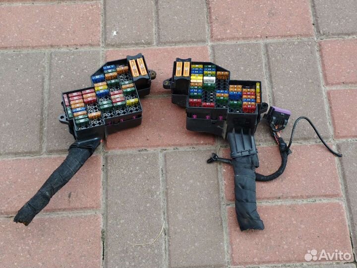 Блок предохранителей Volkswagen Touareg Gp